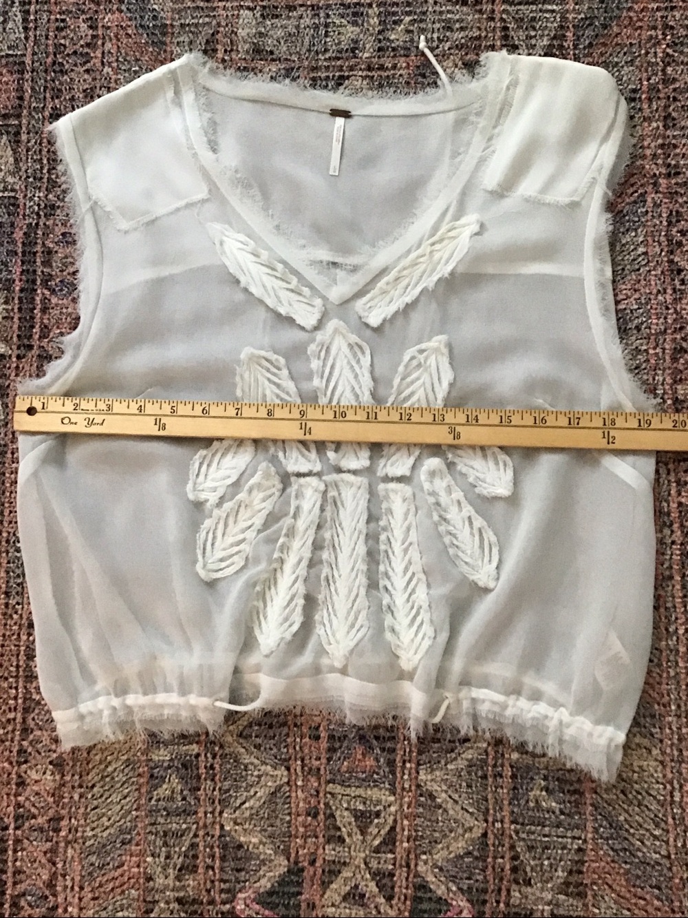 Free People Cream Embroidered V-Neck Sleeveless Top sz Large - Picture 8 of 9